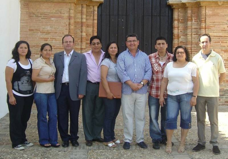 Reunin-de-la-comunidad-iberoamericana-con-la-directiva-de-la-Asociacin-de-Estudios-Iberoamericanos-Rbida..jpg